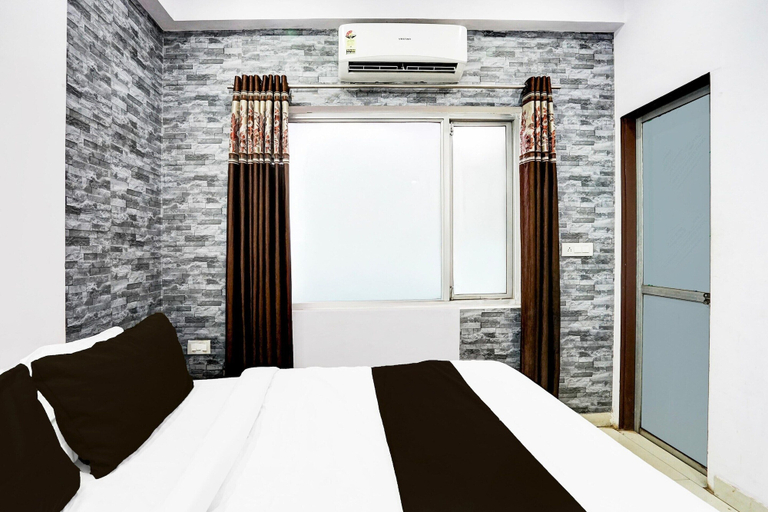 Room 4, Super Deluxe Twin Room Hotel Rayal Inn, Jaipur