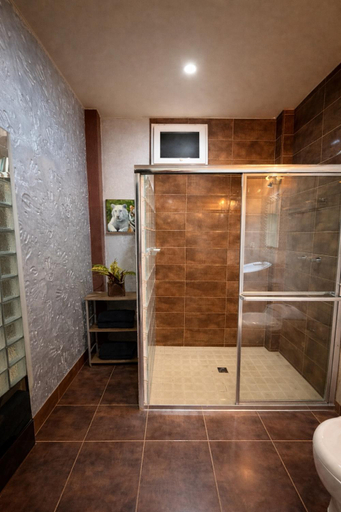 Bathroom 4, Cabanas Lago Cerro Azul - Lake of Panama, Panamá