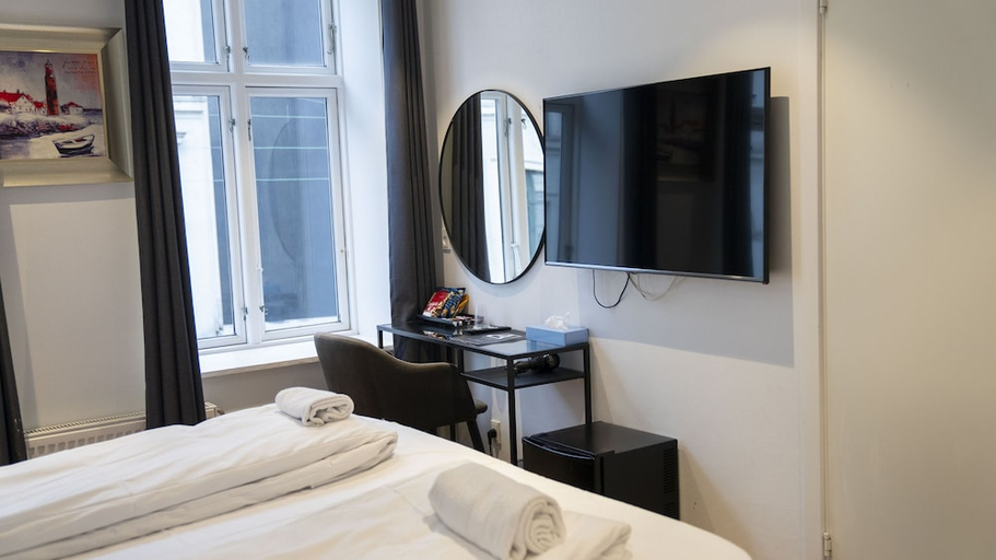 Bedroom 2, Hotel Viktoria, Copenhagen