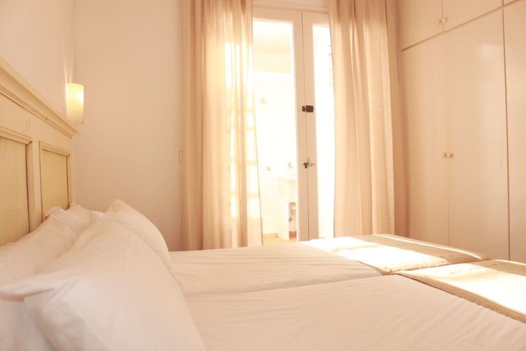 Bedroom 3, Apartamentos Las Pérgolas, Baleares