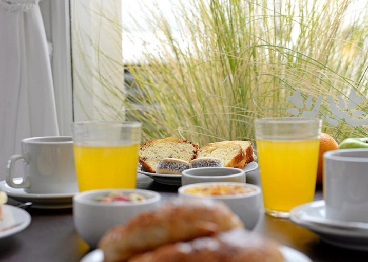 Food & Drinks 5, Los Tulipanes Apart de Mar, Biedma