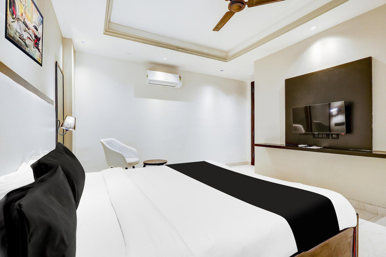 Room 5, Deluxecloud Bay, Gurgaon