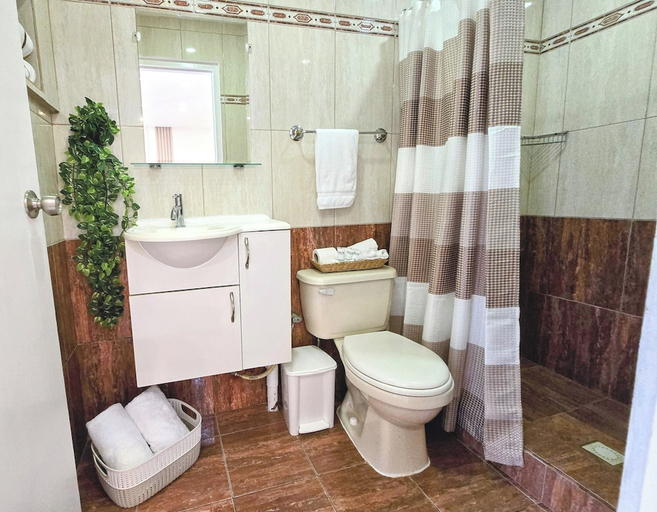 Bathroom 3, Bubali Villa & Apartments