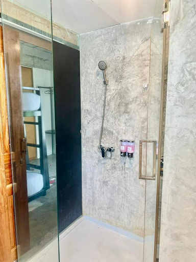 Bathroom 5, Collection O Lamoon Patong, Phuket Island