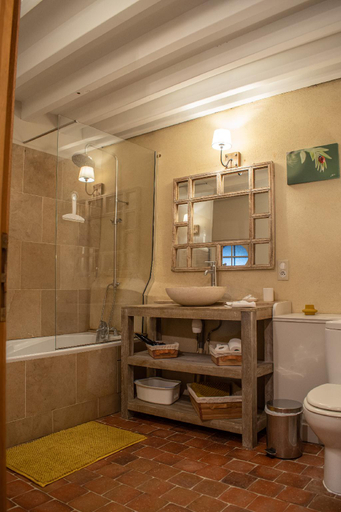 Bathroom 3, Le P'tit Louis, Yonne