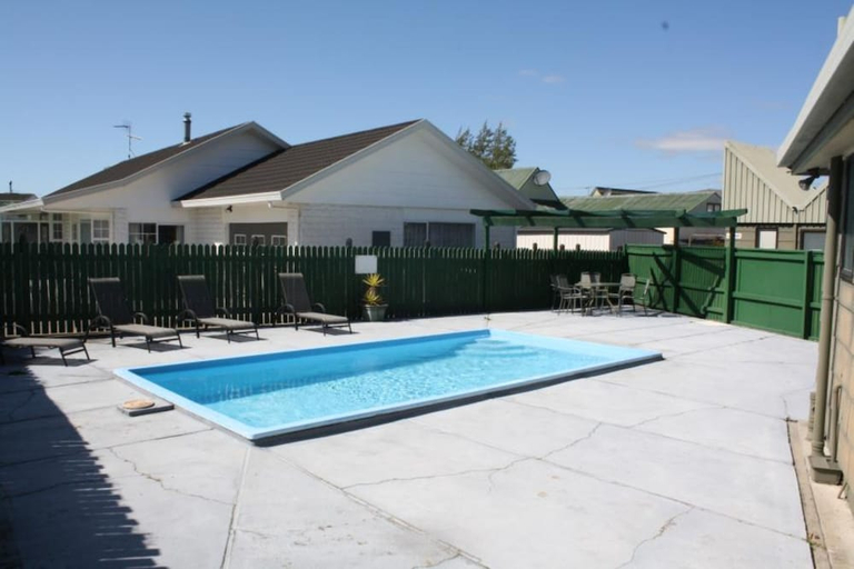 Sport & Beauty 5, Aorangi Manor Motel, Marlborough