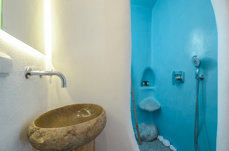 Bathroom 5, Naxos Euphoria Suites, South Aegean