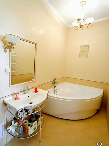 Bathroom 2, Andreevsky Mansard Hotel, Podil's'kyi