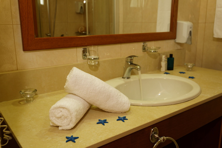 Bathroom 4, Indigo Mare, Crete