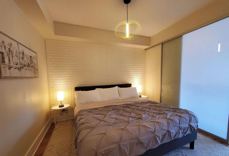 Room 4, Elite Tower Hotel, Toronto