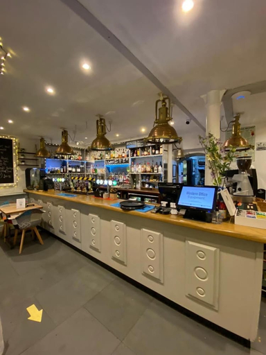 Food & Drinks 4, Molesworth Arms, Cornwall