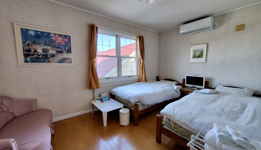 Bedroom 3, Pension Hoshi Ni Negaiwo, Furano