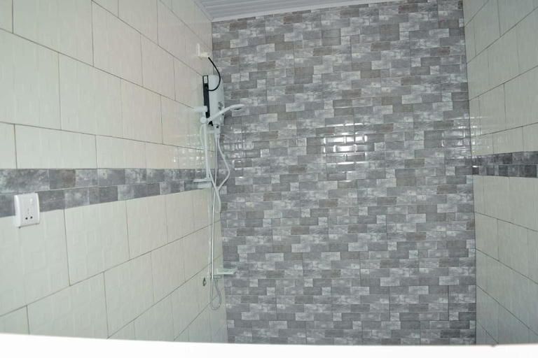 Bathroom 4, Inzozi Africa House B&B, Gasabo