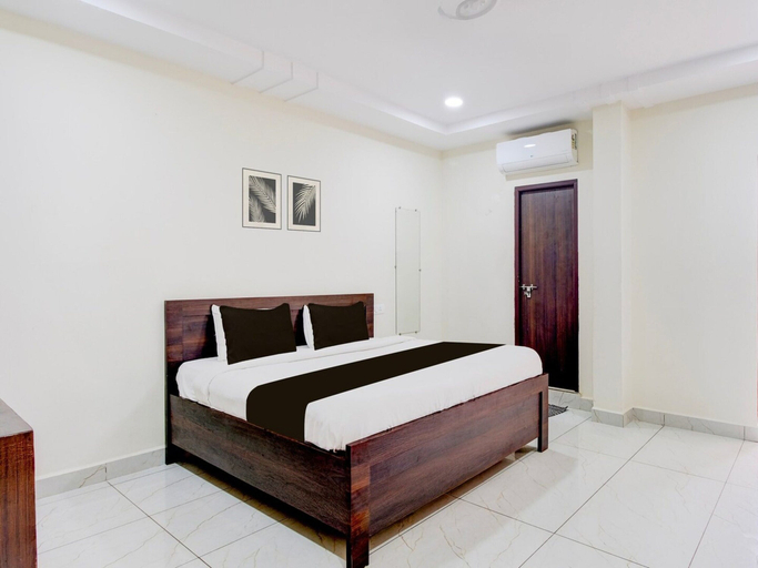 Room 5, Super Hotel O Ramavarapadu Near PVR Icon, Krishna