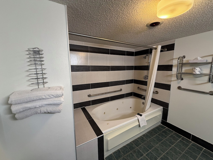 Others 5, Econo Lodge Rockville, Parke