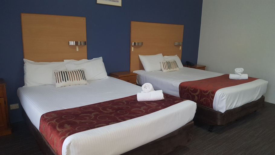 Bedroom 3, Sanctuary Resort Motor Inn, Coffs Harbour - Pt A