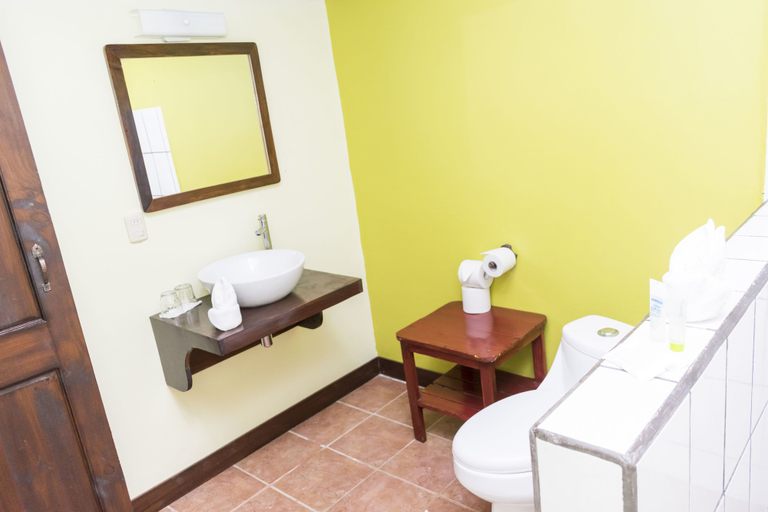 Bathroom 5, Atlantida Lodge, Talamanca