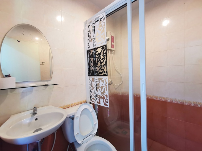 Bathroom 3, Phet Cha-am Plaza & Resort, Cha-Am