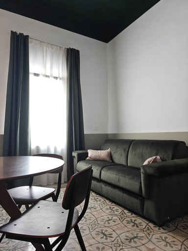 Living area 5, CASA FILACENZE, Bari