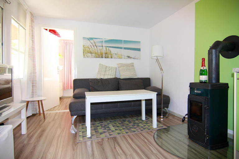 Living room 4, Ferienhaus mit Kamin am Achterwasser in Lutow, Vorpommern-Greifswald