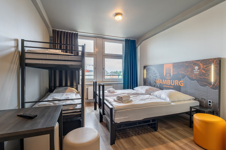 Bedroom 3, a&o Hamburg Hauptbahnhof, Hamburg