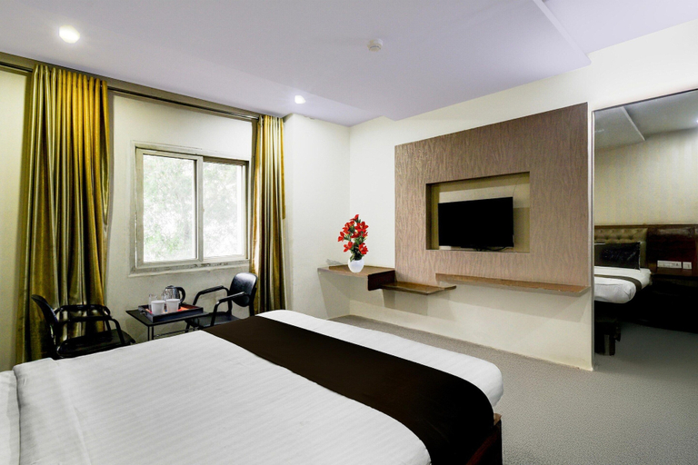 Room 2, Deluxehotel Surabhi Elite, Ranga Reddy