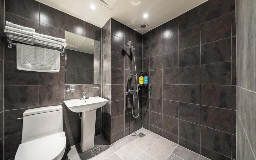 Bathroom 5, Siwol Hotel, Seongnam