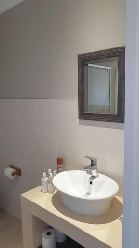 Bathroom 3, Stonehouse on Main, Overberg
