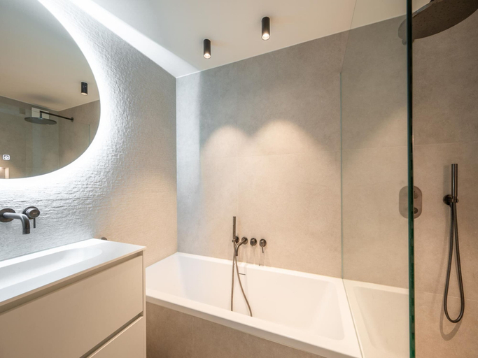 Bathroom 1, Modern Seaside Escape, West-Vlaanderen