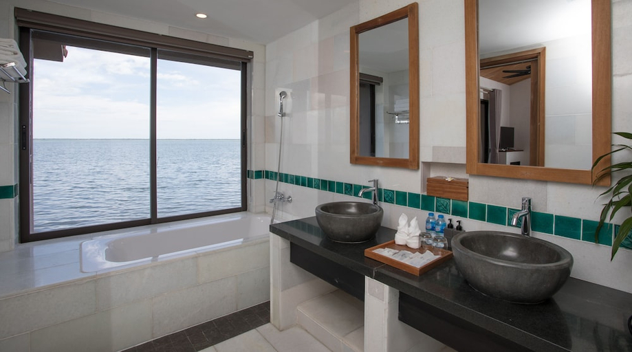 Bathroom 5, Vedana Lagoon Resort & Spa, Phú Lộc