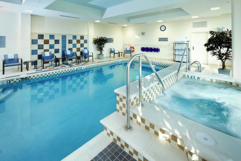 Sport & Beauty, Courtyard by Marriott Pittsburgh Washington/Meadow Lands, Washington