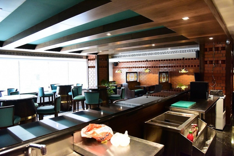 Food & Drinks 4, The Rayal Comforts, Bangalore