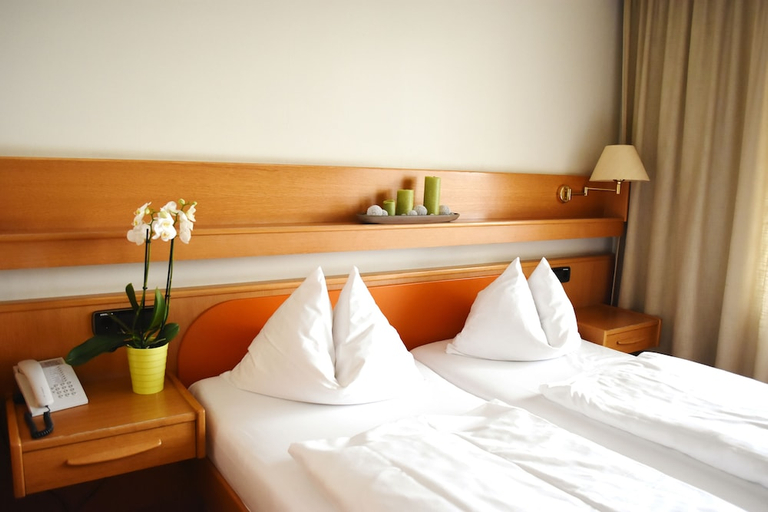 Bedroom 5, Savoy Hotel Bad Mergentheim, Main-Tauber-Kreis