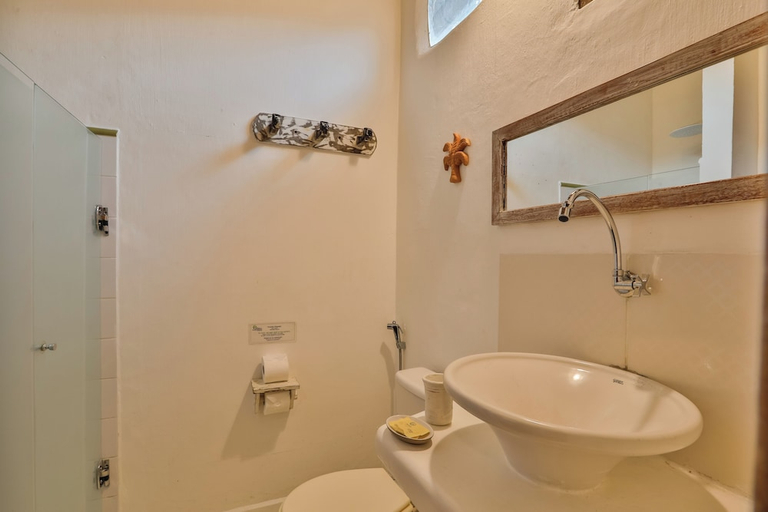 Bathroom 3, Pousada Jardim das Margaridas, Porto Seguro