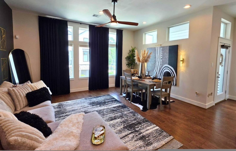 Room 3, Wonderland 3bd Escape Near Downtown Houston, Houston