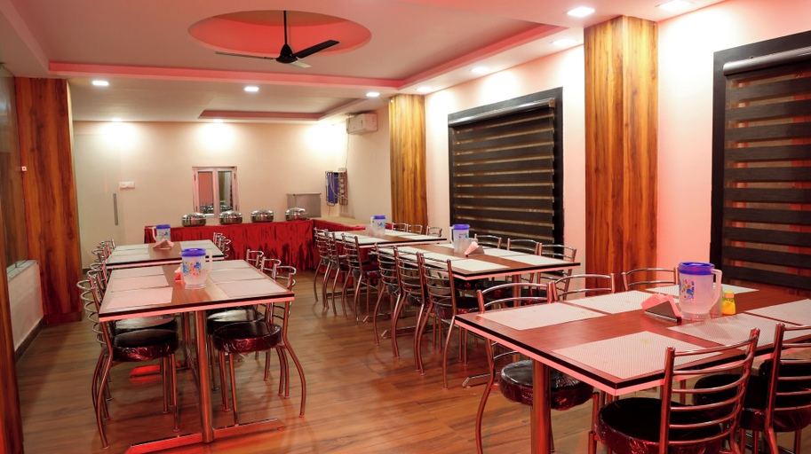 Food & Drinks, Hotel Blue Pine @Har Ki Pauri Road, Dehradun