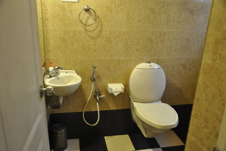 Others 4, Sabol Holiday Resorts, The Nilgiris