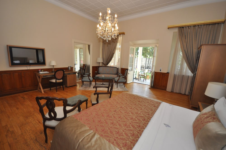 Bedroom 4, Villa Levante, Bornova