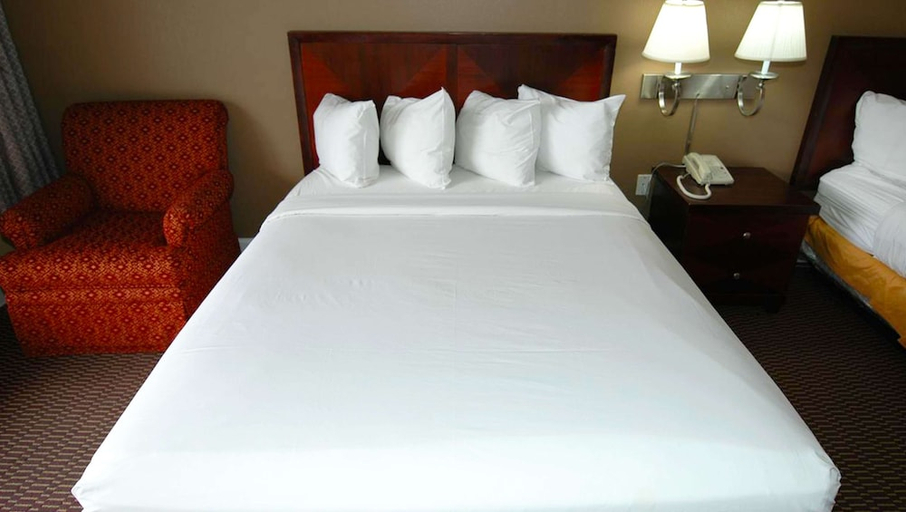 Others 2, Ambassadors Inn & Suites, Virginia Beach