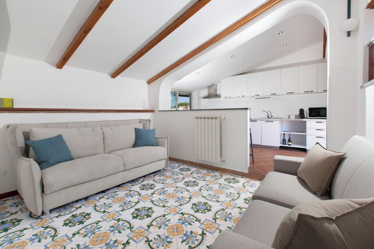Living area 3, YourHome - Jolly Pini, Napoli
