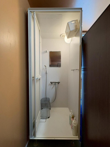 Bathroom 3, 駅本ビル民宿4階, Minamiuonuma