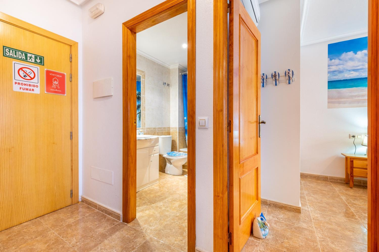 Bathroom 4, Apt 122, Playamarina2, Alicante