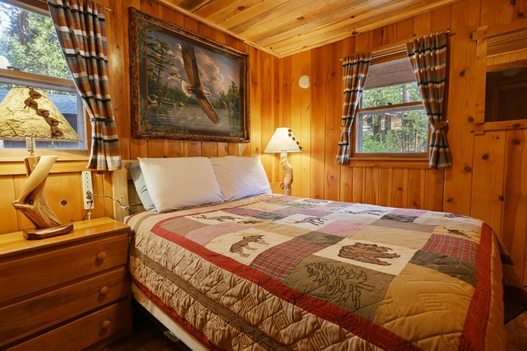 Bedroom 2, Pine Haven Resort, Larimer