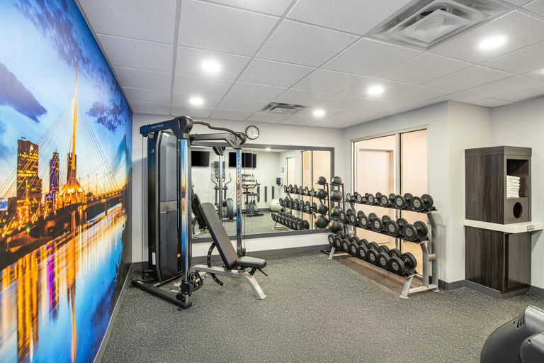 Fitness center 5, Clarion Pointe Winnipeg – St. Vital District, Division No. 11
