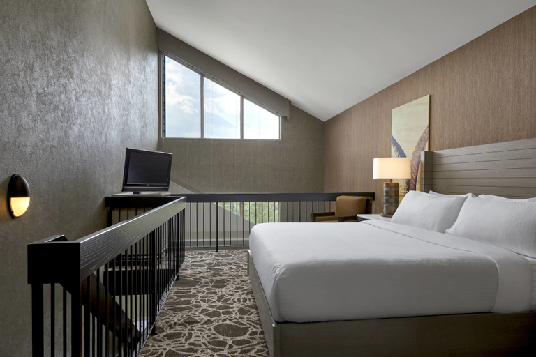 Bedroom 2, Kananaskis Mountain Lodge, Autograph Collection, Division No. 15