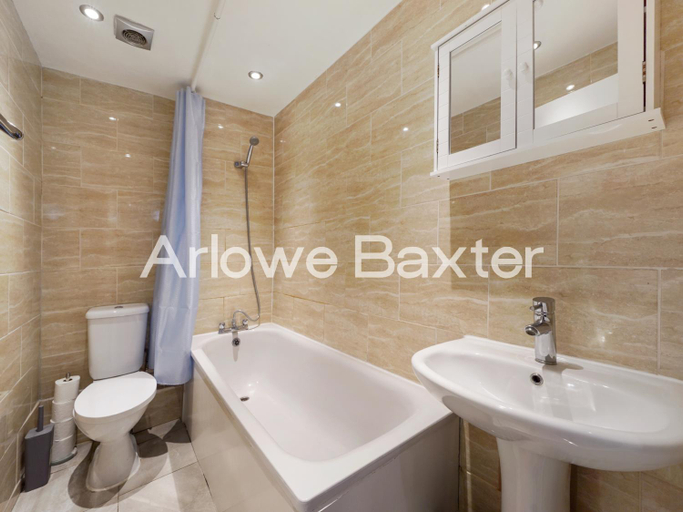 Bathroom 3, Hackney Guest Rooms, London