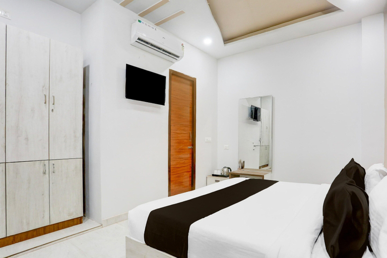 Room 4, Super Deluxe Room Mohini Guest House, Bareilly