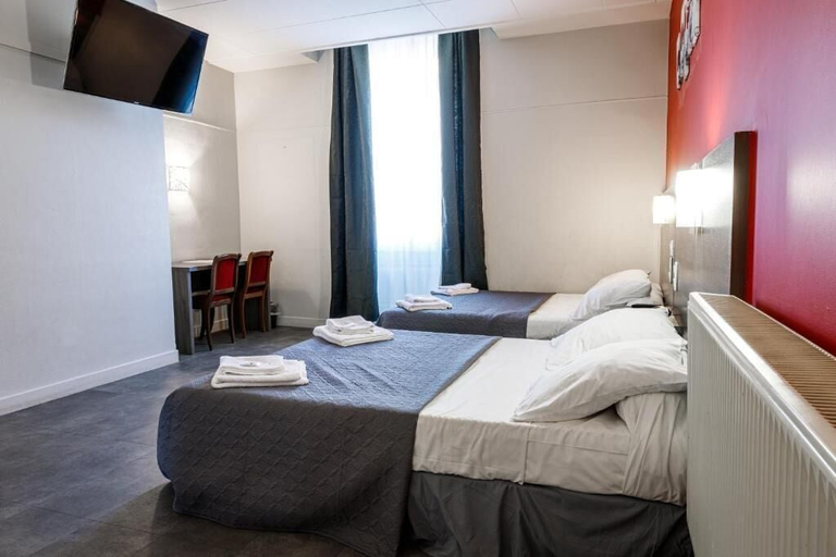 Bedroom 3, Hotel du Dauphiné, Rhône