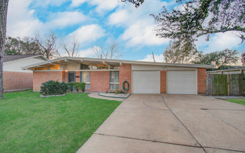 Exterior 4, Sleeps 16+ | Game Room + 75” TV | Fire Pit + BBQ, Houston