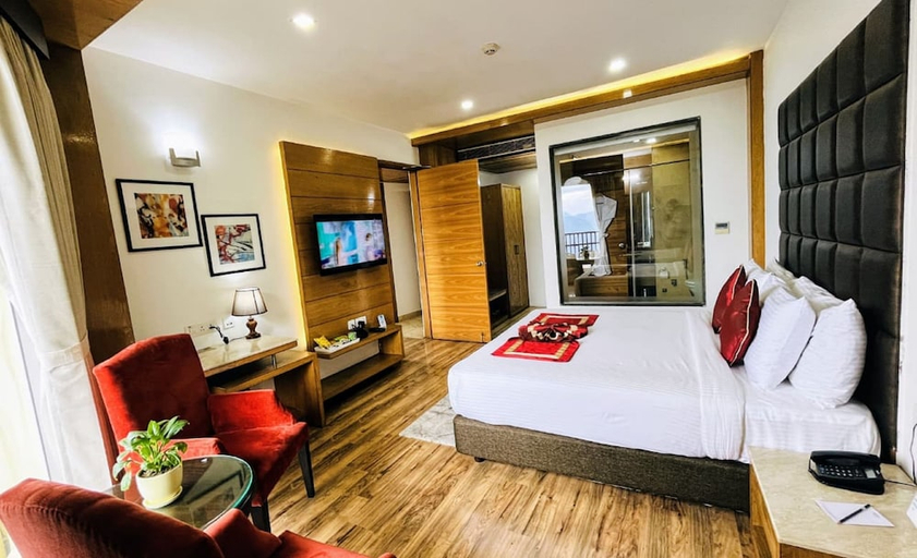 Bedroom 3, JK Clarks Exotica, Chamba